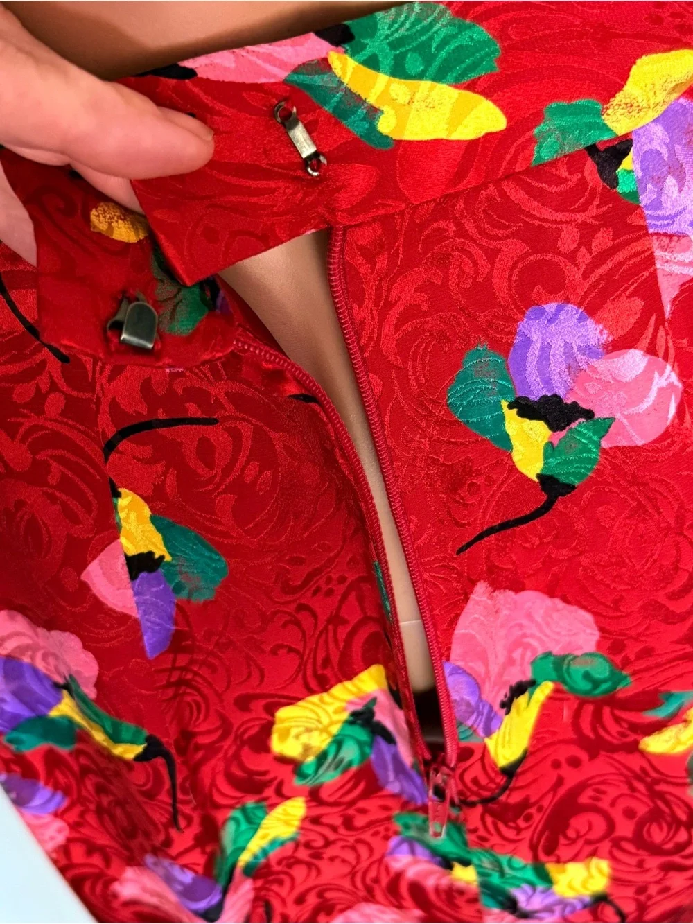 Vtg 100% Silk Red Floral Skirt Suit Set Sz 4